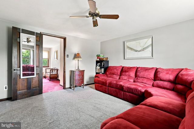 563 BROADVIEW RD, Southampton, PA 18966