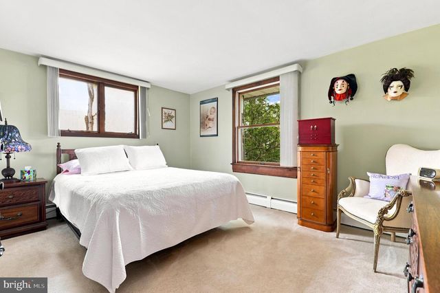 563 BROADVIEW RD, Southampton, PA 18966