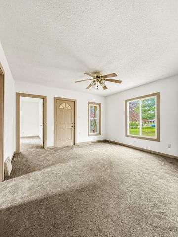 21 E Willard Avenue E, Battle Creek City, MI 49037