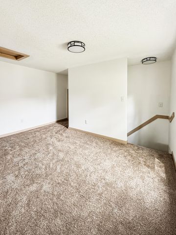 21 E Willard Avenue E, Battle Creek City, MI 49037