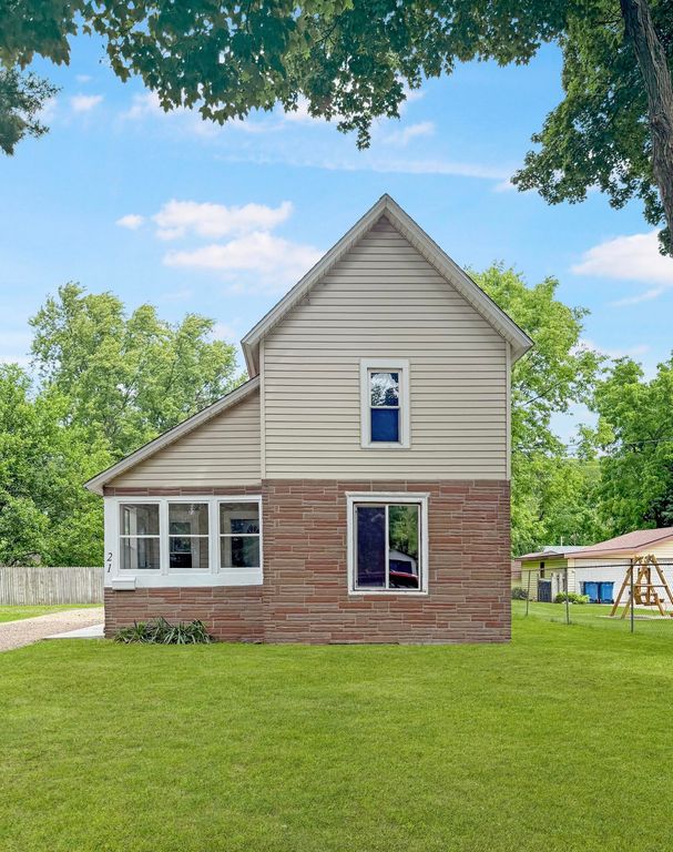 21 E Willard Avenue E, Battle Creek City, MI 49037