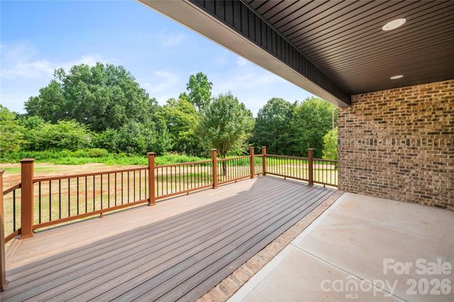 5574 Bucks Garage Road, Maiden, NC 28650