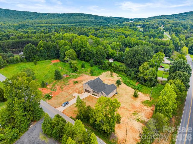 5574 Bucks Garage Road, Maiden, NC 28650