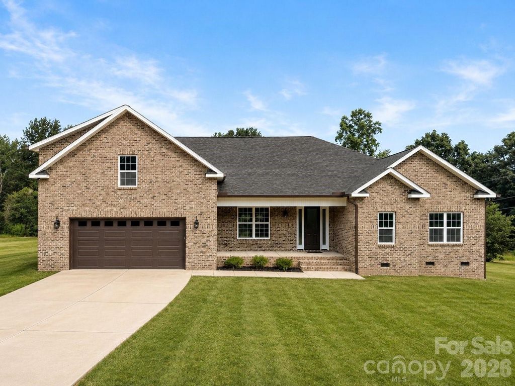 5574 Bucks Garage Road, Maiden, NC 28650