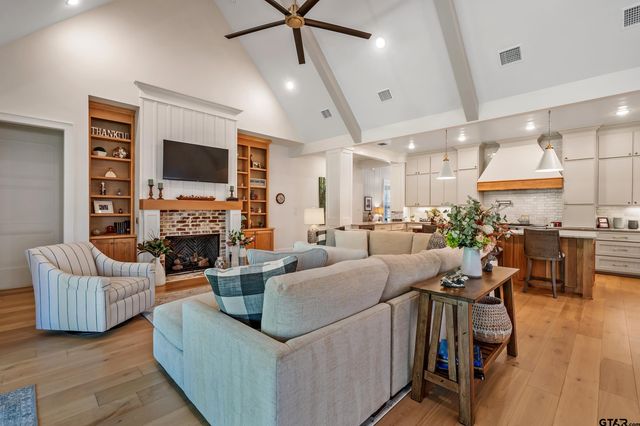 1653 Legacy Ct, Tyler, TX 75703