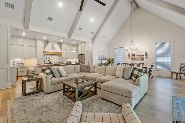 1653 Legacy Ct, Tyler, TX 75703