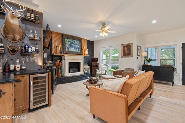 2085 Main Highway, Arnaudville, LA 70512