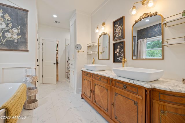 2085 Main Highway, Arnaudville, LA 70512