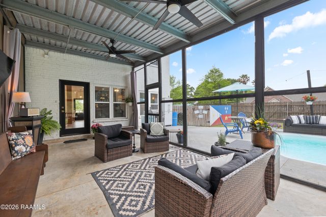 2085 Main Highway, Arnaudville, LA 70512