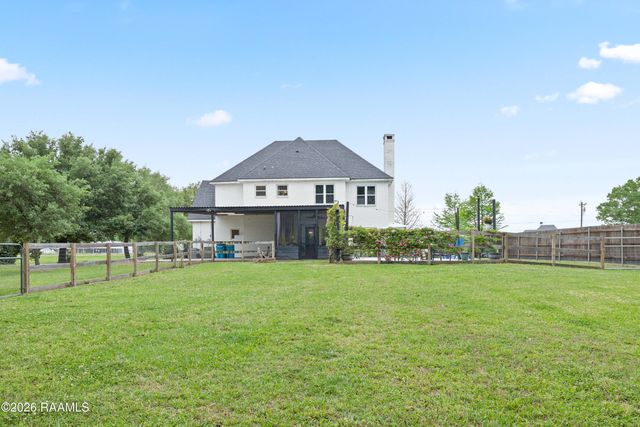 2085 Main Highway, Arnaudville, LA 70512