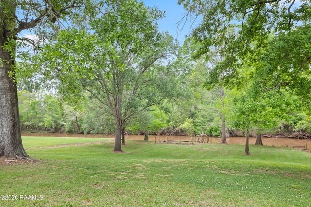 2085 Main Highway, Arnaudville, LA 70512