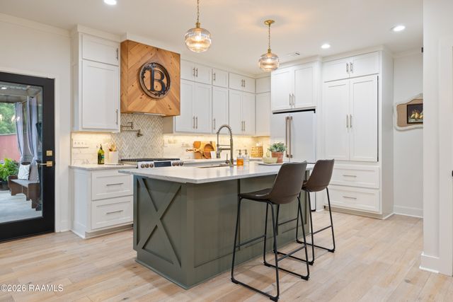 2085 Main Highway, Arnaudville, LA 70512