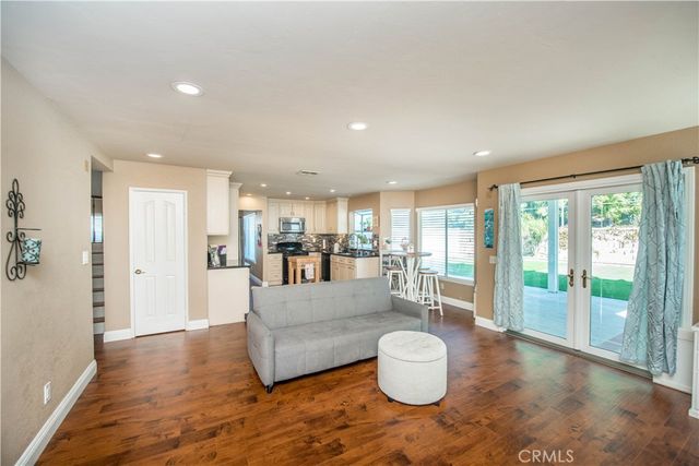 3251 Mountainside Drive, Corona, CA 92882