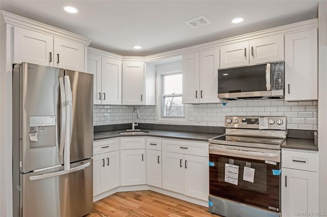 22011 139th Avenue, Springfield Gardens, NY 11413