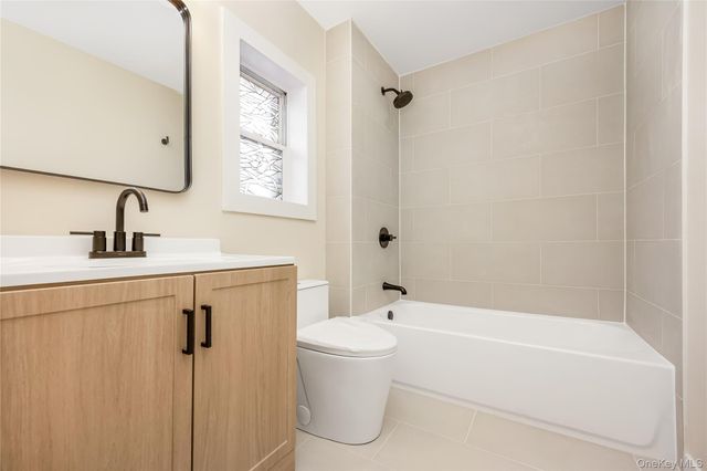 22011 139th Avenue, Springfield Gardens, NY 11413