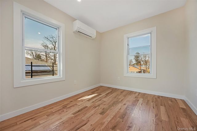 22011 139th Avenue, Springfield Gardens, NY 11413