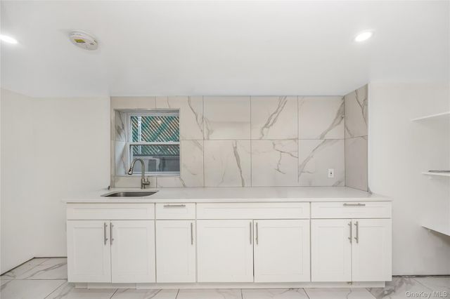 22011 139th Avenue, Springfield Gardens, NY 11413