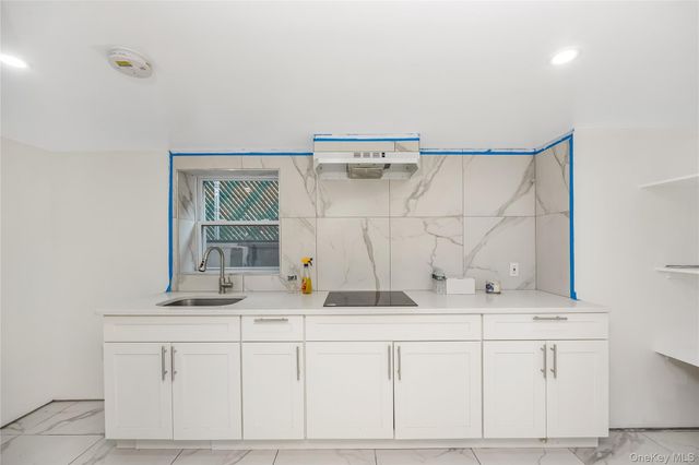 22011 139th Avenue, Springfield Gardens, NY 11413