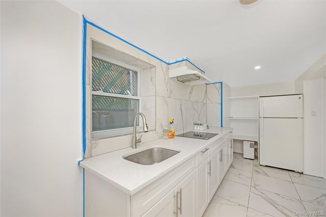 22011 139th Avenue, Springfield Gardens, NY 11413