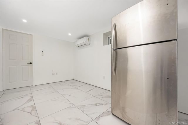 22011 139th Avenue, Springfield Gardens, NY 11413