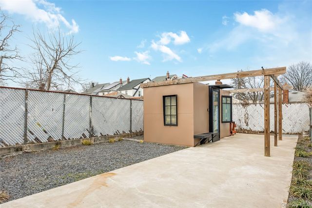 22011 139th Avenue, Springfield Gardens, NY 11413