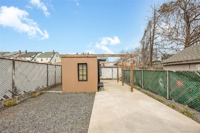 22011 139th Avenue, Springfield Gardens, NY 11413
