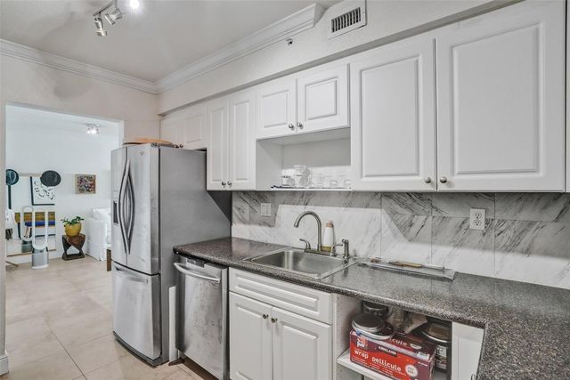 2501 S Ocean Drive 1514, Hollywood, FL 33019