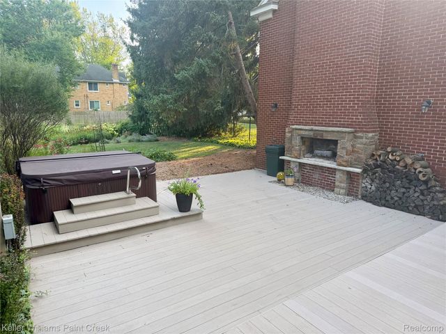 1405 Wellesley Drive, Mt. Clemens, MI 48043