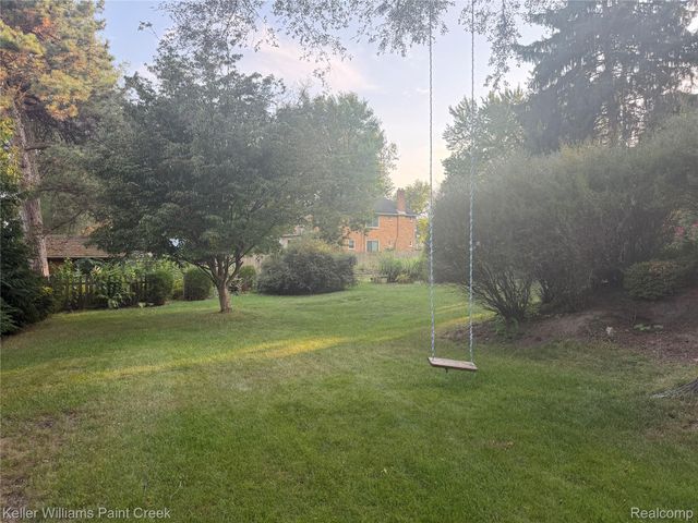 1405 Wellesley Drive, Mt. Clemens, MI 48043