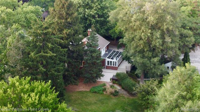1405 Wellesley Drive, Mt. Clemens, MI 48043