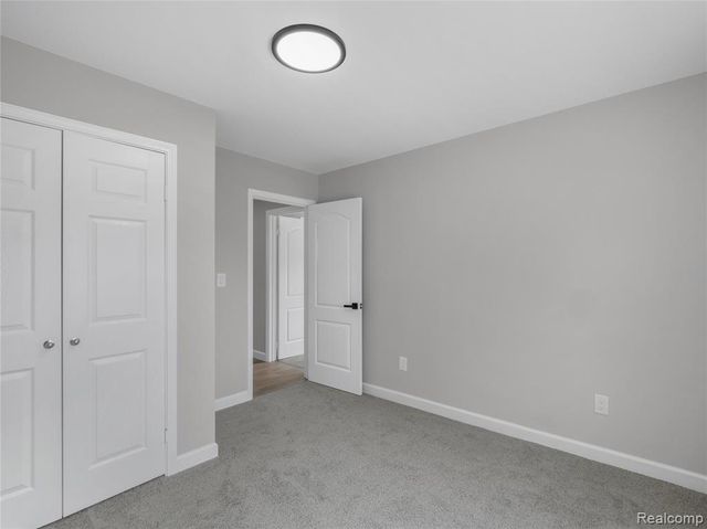 13501 Mettetal Street, Detroit, MI 48227