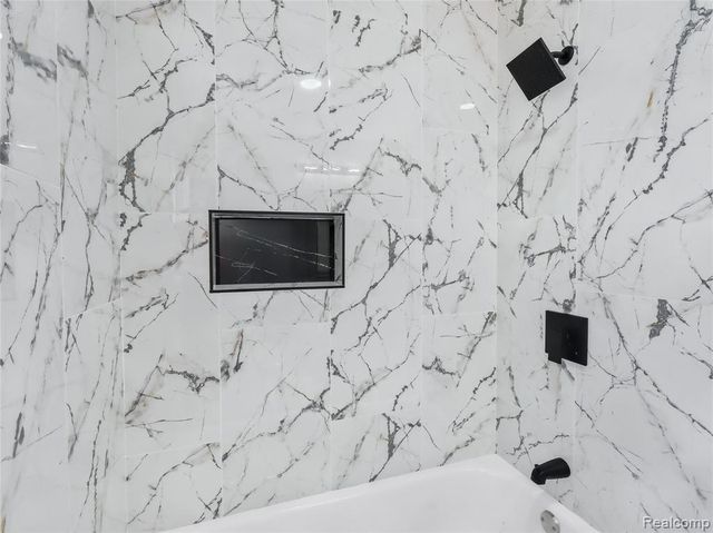 13501 Mettetal Street, Detroit, MI 48227