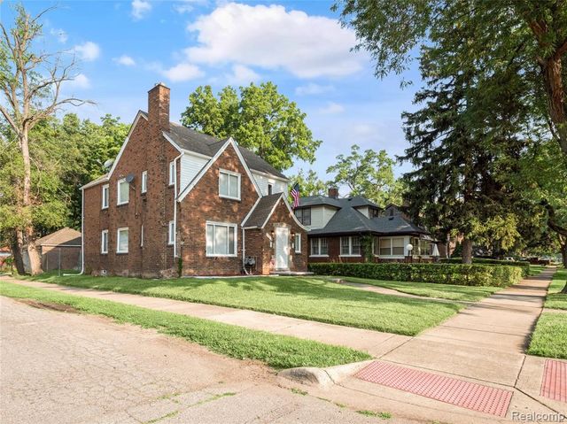 13501 Mettetal Street, Detroit, MI 48227