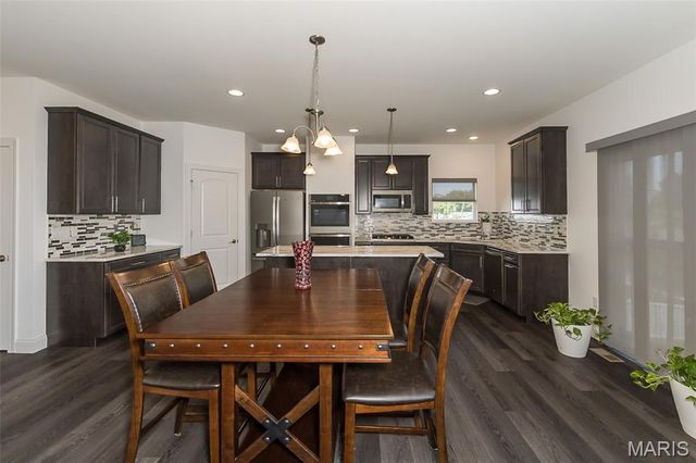 1041 Kennedy Lane, Manchester, MO 63011