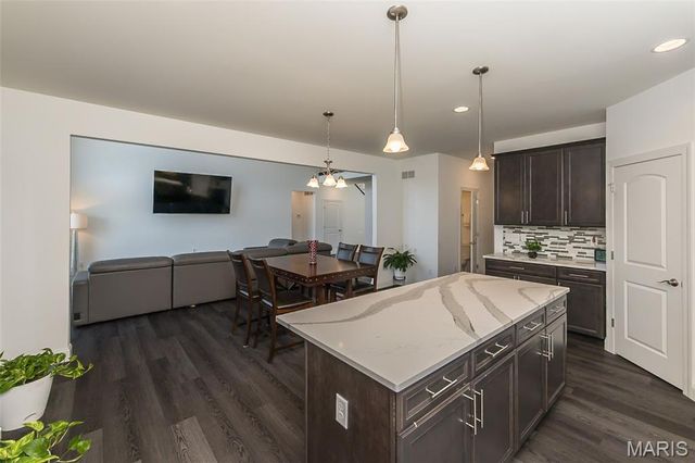 1041 Kennedy Lane, Manchester, MO 63011