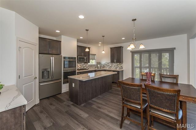 1041 Kennedy Lane, Manchester, MO 63011