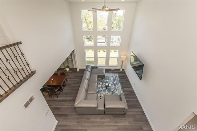 1041 Kennedy Lane, Manchester, MO 63011