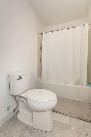 1041 Kennedy Lane, Manchester, MO 63011