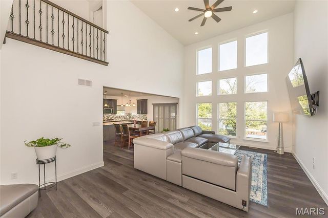 1041 Kennedy Lane, Manchester, MO 63011