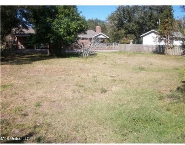 343 Saint Mary Boulevard, Biloxi, MS 39531