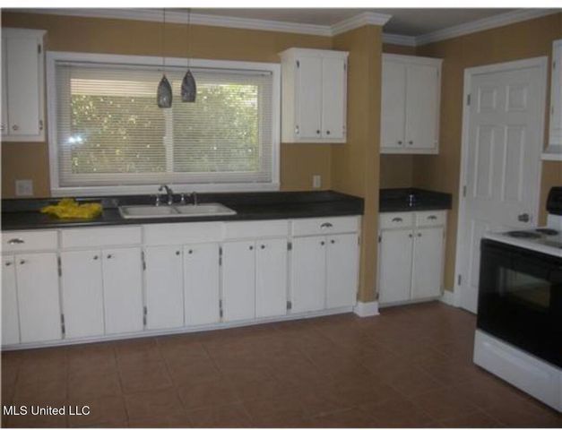 343 Saint Mary Boulevard, Biloxi, MS 39531