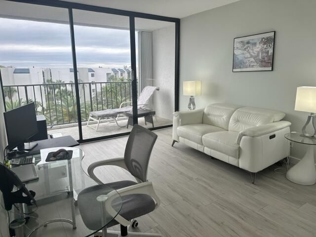 1300 S Highway A1a 326, Jupiter, FL 33477