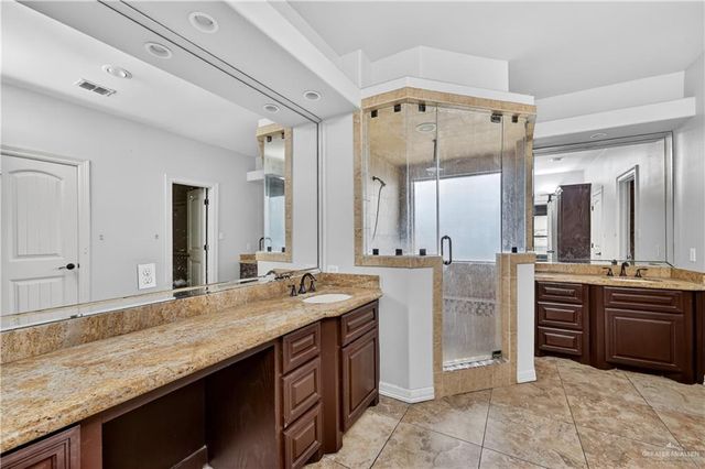 1208 E 28th Street, Mission, TX 78574