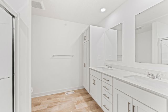 10527 Harbor Lane N, Maple Grove, MN 55369