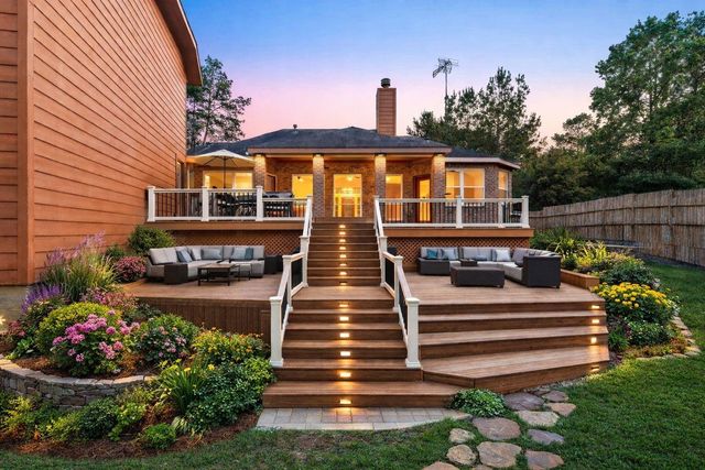 42 Brookefield Circle, Magnolia, TX 77355