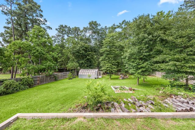 42 Brookefield Circle, Magnolia, TX 77355