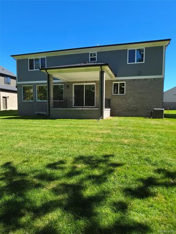 50385 Arcadia Drive, Macomb Township, MI 48042