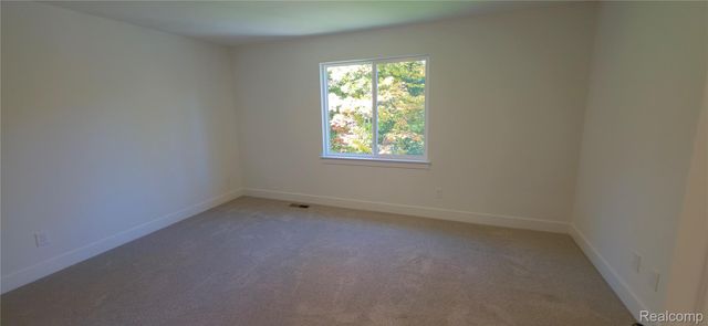 50385 Arcadia Drive, Macomb Township, MI 48042