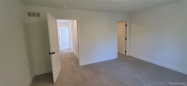 50385 Arcadia Drive, Macomb Township, MI 48042