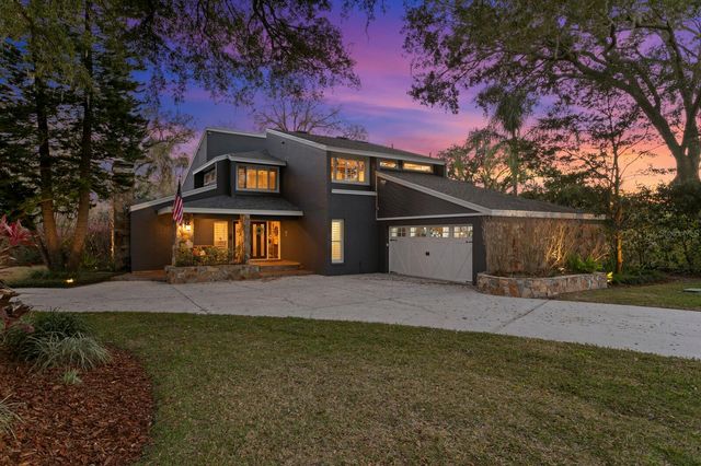 10402 OAKBROOK DRIVE, Tampa, FL 33618